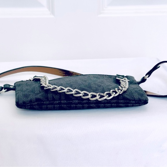 Michael Kors Signature Belt Bag - Picture 10 of 12